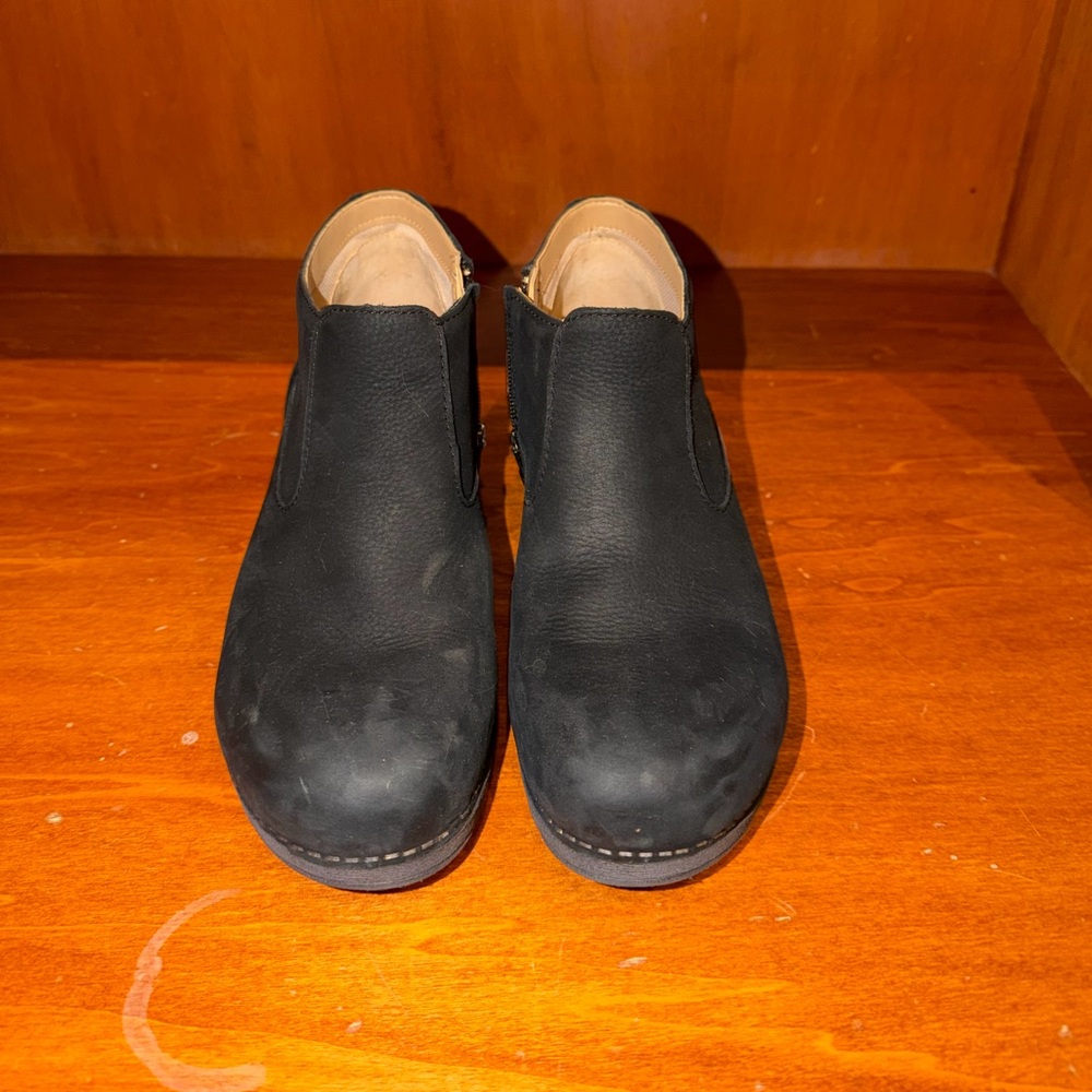 Dansko Womens Charlene Nubuck Ankle Boot - comfort, arch support, wedge bootie
